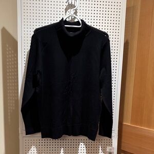 TanJay Women's Black Crewneck Top